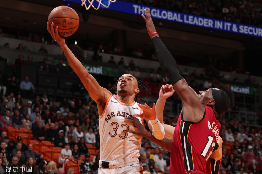 更是令人惊 更是令人惊