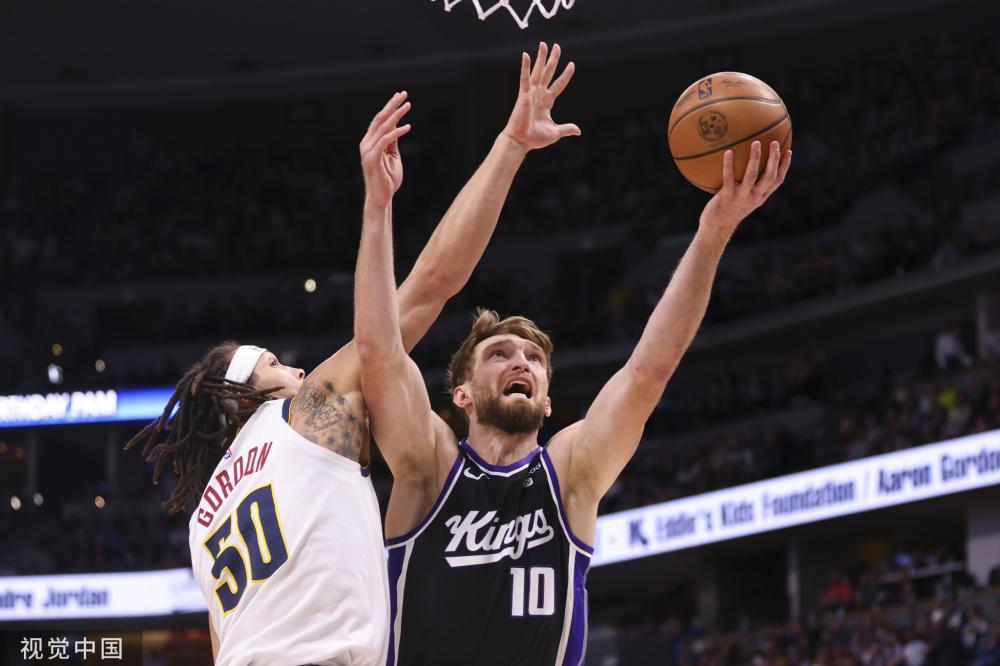 致力于在国 致力于在国