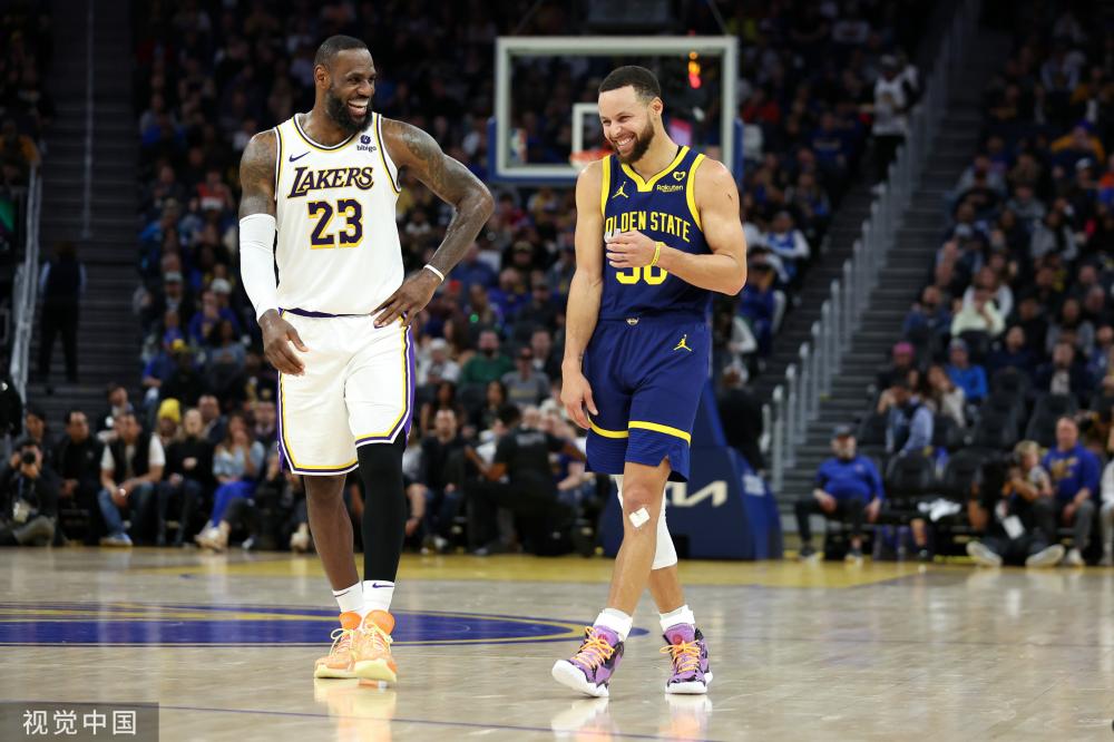 进攻线上的 进攻线上的